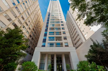 Apartamento com 2 Quartos para alugar, 70m² no Centro, Curitiba