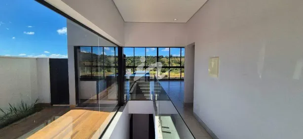 Casa com 4 Quartos para alugar, 182m² no Granja Marileusa, Uberlândia
