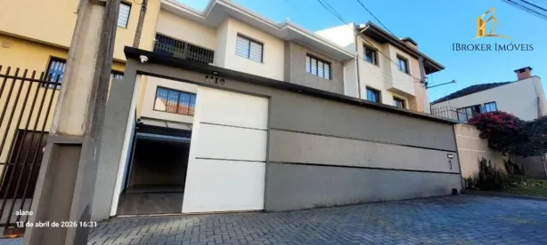 Sobrado com 3 Quartos à venda, 180m² no Parolin, Curitiba