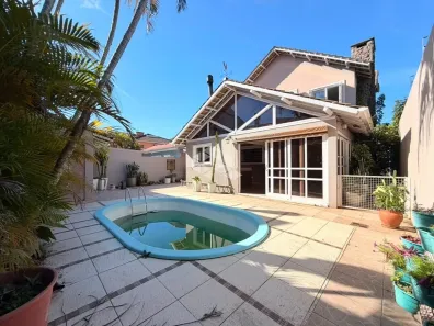 Casa com 3 Quartos à venda, 277m² no Camobi, Santa Maria