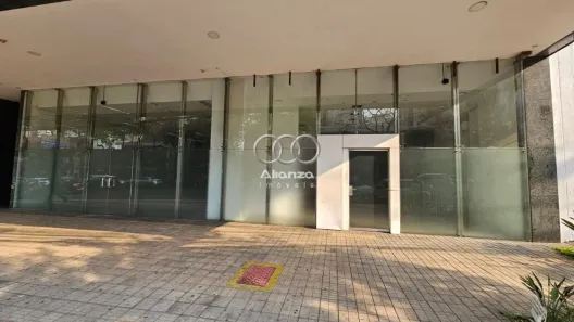 Ponto Comercial para alugar, 325m² no Santa Efigênia, Belo Horizonte