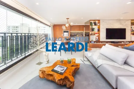 Apartamento com 4 Quartos à venda, 240m² no Vila Mariana, São Paulo