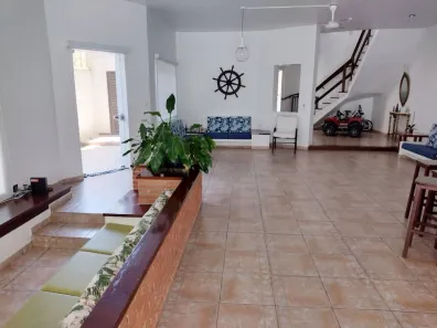 Sobrado com 5 Quartos à venda, 520m² no Guaiúba, Guarujá