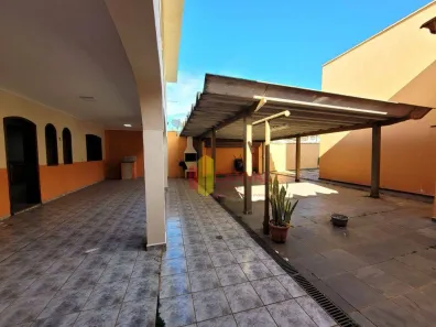 Casa com 2 Quartos para alugar, 279m² no Jardim das Laranjeiras, Jaguariúna