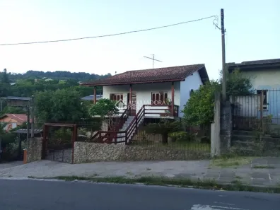 Casa com 3 Quartos à venda, 188m² no Vila Nova, Porto Alegre