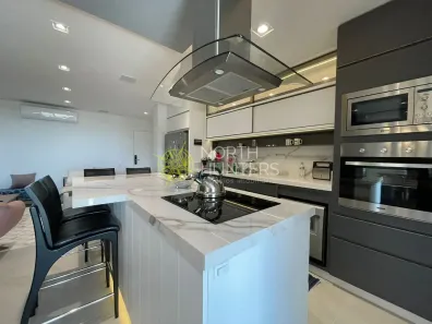 Apartamento com 3 Quartos para alugar, 130m² no Jurerê, Florianópolis