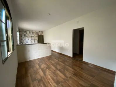 Casa com 3 Quartos à venda, 250m² no Segismundo Pereira, Uberlândia
