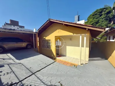 Casa com 3 Quartos à venda, 100m² no Capoeiras, Florianópolis