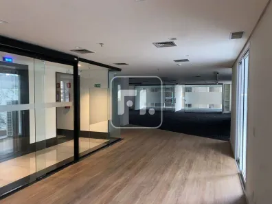 Sala Comercial para alugar, 185m² no Vila Olímpia, São Paulo