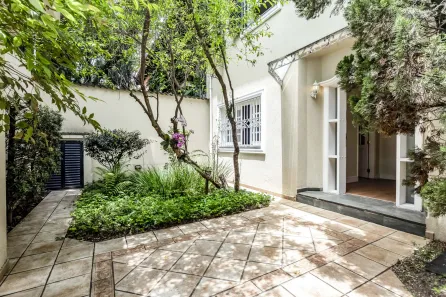 Casa com 3 Quartos à venda, 387m² no Jardim Luzitânia, São Paulo