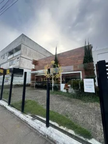 Imóvel Comercial com 8 Quartos para alugar, 250m² no Centro, Araruama