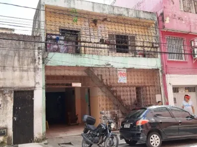 Casa com 5 Quartos à venda, 250m² no Campina, Belém