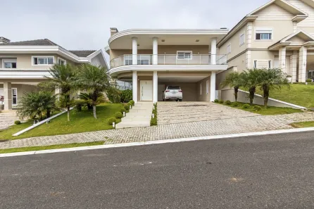 Casa com 4 Quartos para alugar, 412m² no Pineville, Pinhais