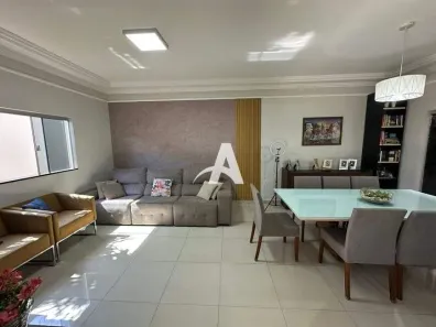 Casa com 4 Quartos para alugar, 254m² no Alto Umuarama, Uberlândia
