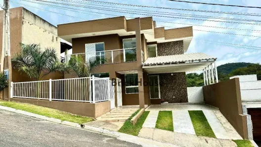 Casa de Condomínio com 4 Quartos à venda, 250m² no Jardim Boa Vista, São Roque