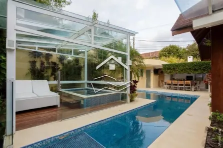 Casa de Condomínio com 4 Quartos à venda, 400m² no Itaipava, Petrópolis