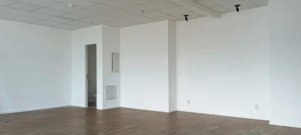 Sala Comercial para alugar, 180m² no Cidade Monções, São Paulo