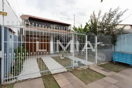 Casa com 3 Quartos à venda, 190m² no Rubem Berta, Porto Alegre