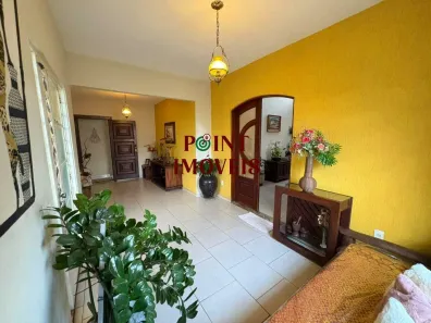 Casa com 3 Quartos à venda, 212m² no Havaí, Belo Horizonte