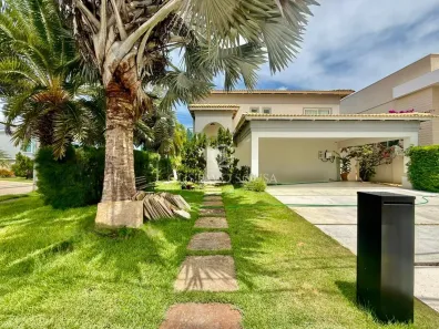 Casa com 4 Quartos para venda ou aluguel, 500m² no Lagoa Redonda, Fortaleza