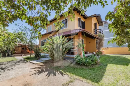 Sobrado com 2 Quartos à venda, 196m² no Nossa Chácara, Gravataí