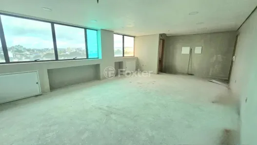Sala Comercial à venda, 45m² no Santa Maria Goretti, Porto Alegre