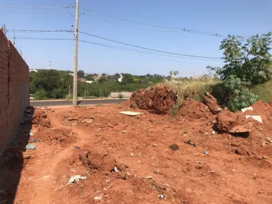 Lote/Terreno à venda, 308m² no Jardim Aeroporto, Bauru