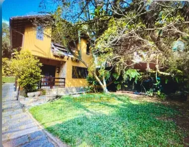 Casa com 5 Quartos à venda, 250m² no Valparaíso, Petrópolis