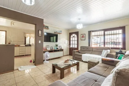 Casa com 2 Quartos à venda, 125m² no Espírito Santo, Porto Alegre