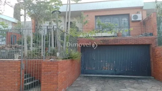 Casa com 3 Quartos à venda, 240m² no Vila Assunção, Porto Alegre