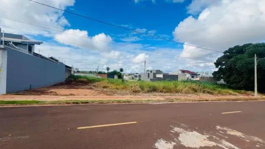 Lote/Terreno à venda, 250m² no São Francisco, Campo Grande
