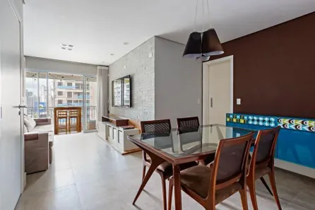 Apartamento com 3 Quartos para alugar, 140m² no Jardim das Acácias, São Paulo