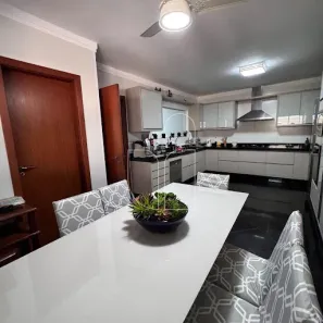Casa com 4 Quartos para venda ou aluguel, 340m² no Parque das Esmeraldas, Marília