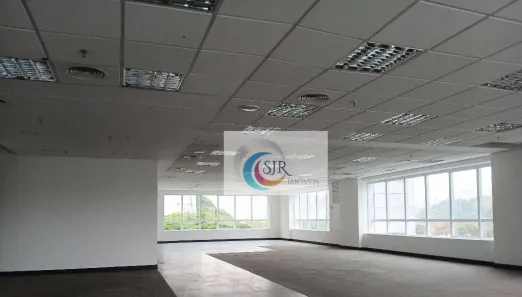 Sala Comercial para alugar, 136m² no Cidade Monções, São Paulo