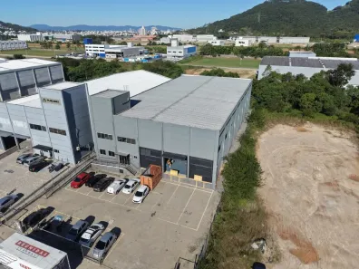 Galpão/Depósito/Armazém para alugar, 1300m² no Beira Rio, Biguaçu