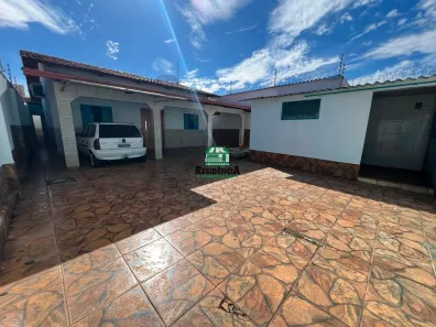 Casa com 3 Quartos à venda, 150m² no Jardim Calixto, Anápolis