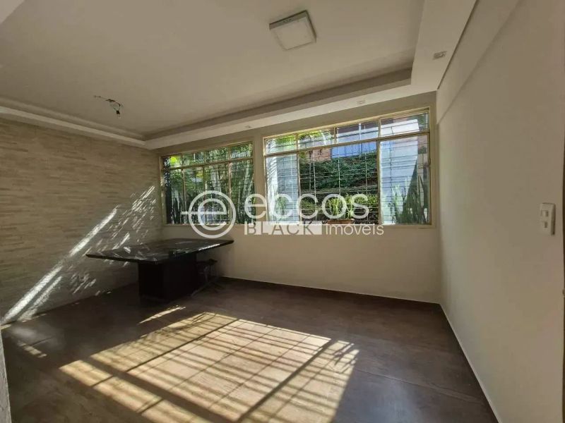 Apartamento com 3 quartos — Santa Lúcia, Belo Horizonte