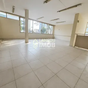 Imóvel Comercial com 1 Quarto para venda ou aluguel, 544m² no Chácara Urbana, Jundiaí