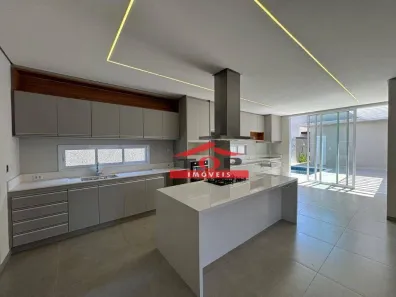 Casa de Condomínio com 3 Quartos à venda, 211m² no Vila Santista, Bauru