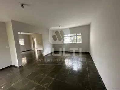 Casa com 4 Quartos à venda, 200m² no Morada da Colina, Uberlândia