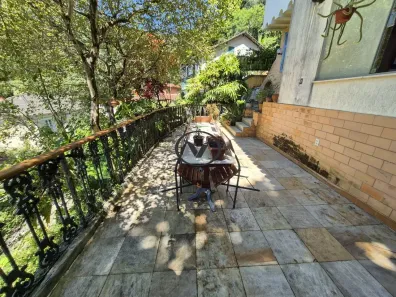 Casa com 4 Quartos à venda, 250m² no Cosme Velho, Rio de Janeiro