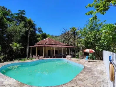 Fazenda/Sítio com 6 Quartos à venda, 300m² no Cadetes Fabres, Guapimirim
