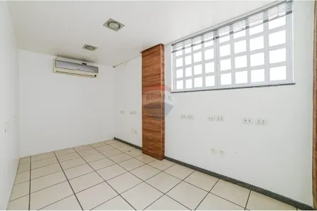 Sala Comercial para alugar, 87m² no Centro, Juiz de Fora