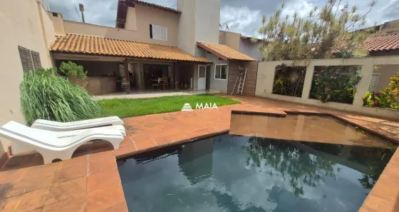 Casa com 4 Quartos à venda, 360m² no Cidade Jardim, Uberaba