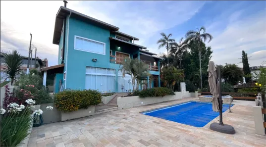 Fazenda/Sítio com 6 Quartos à venda, 380m² no Centro, Piracaia