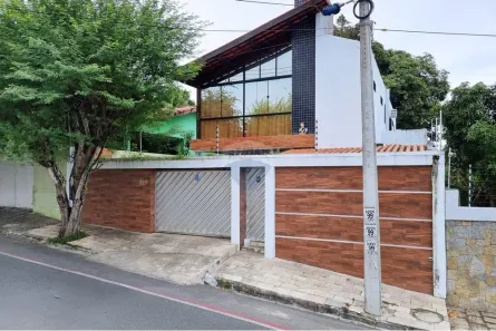 Casa com 6 Quartos à venda, 300m² no Universitário, Campina Grande
