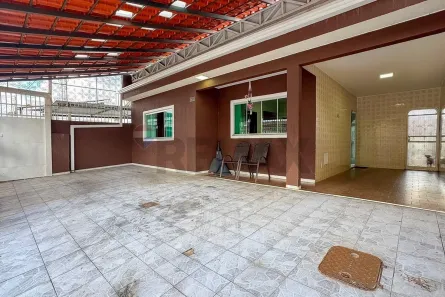 Casa com 3 Quartos à venda, 140m² no Taguatinga Norte, Brasília