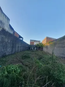 Lote/Terreno à venda, 300m² no Cajazeiras XI, Salvador