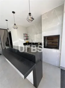 Casa de Condomínio com 3 Quartos à venda, 210m² no Laranjeiras, Uberlândia
