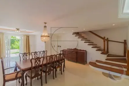 Casa com 5 Quartos à venda, 380m² no Jurerê Internacional, Florianópolis